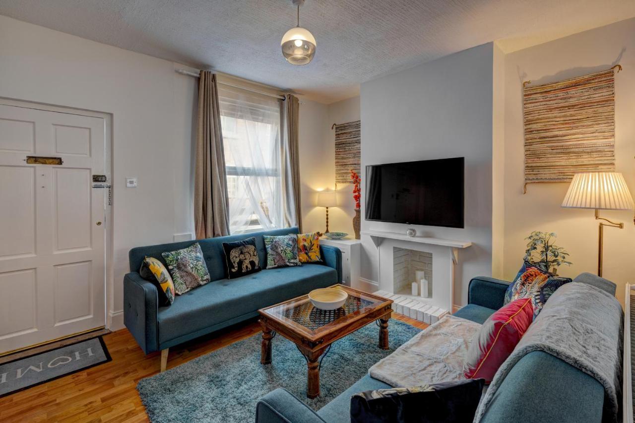 *New* Chester Canal Side 2 Bed Character Home Luaran gambar